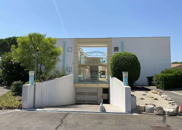 Lejlighed Agreable T2 Climatise Avec Loggia, Parking, Et Wifi A - Fr-1-553-250 *