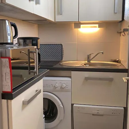 Agreable T2 Climatise Avec Loggia, Parking, Et Wifi A - Fr-1-553-250