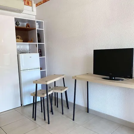 Agreable T2 Climatise Avec Loggia, Parking, Et Wifi A - Fr-1-553-250 شقة بالاروك ليه بان