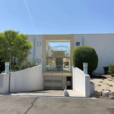 شقة Agreable T2 Climatise Avec Loggia, Parking, Et Wifi A - Fr-1-553-250 *