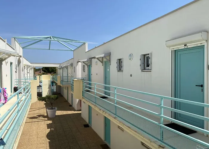 Agreable T2 Climatise Avec Loggia, Parking, Et Wifi A - Fr-1-553-250